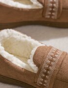 LC WAIKIKI Текстилни домашни пантофи с бродерия Камел