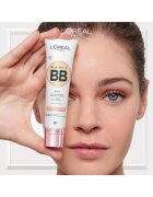 L'Oreal Paris Коригиращ крем Magic BB 02 Light С витамини 30 мл