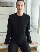 Mango Късо сако с овално деколте Черен