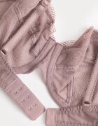 Marks & Spencer Дантелен сутиен с банели Jasmine Прашен люляк