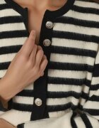 MyFashion Плетена жилетка на райета черна плетиво Един размер