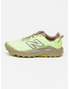 New Balance Мрежести спортни обувки FuelCell Rebel за трейл бягане