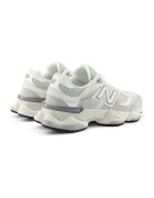 New Balance Спортни обувки 9060 с текстил и велур Слонова кост/Светло сив