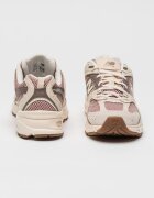 New Balance Унисекс мрежести тренировъчни обувки 530 с кожа Лилав/Мръснобял