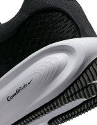 Nike Обувки за бягане Stellar Ride с лого Бял/Черен