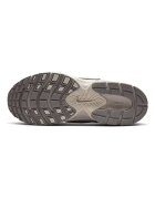 Nike Скосени спортни обувки V5 RNR с мрежеста материя Светло бежово