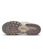 Nike Скосени спортни обувки V5 RNR с мрежеста материя Светло бежово