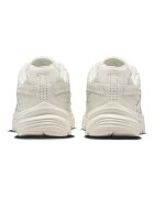 Nike Спортни обувки Initiator с кожа Мръснобял