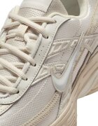 Nike Спортни обувки Initiator с кожа Светло бежово