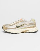 Nike Спортни обувки Initiator с велур Светло сив/Светло кафяво