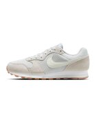 Nike Спортни обувки MD Runner 2 с велур - Бял/Слонова кост