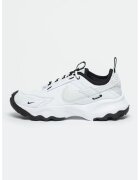 Nike Спортни обувки от еко кожа с мрежа - Бял/Черен