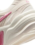 Nike Спортни обувки с велур Розово/Крем
