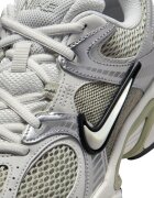 Nike Спортни обувки V5 RNR от еко кожа и текстил Сив