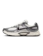 Nike Спортни обувки V5 RNR със светлоотразителни детайли - Мръснобял/Сребрист