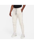 Nike Спортни панталони - М Tech Feelce Jogger