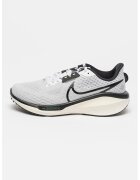 Nike Текстилни обувки Vomero 17 за бягане - Черен/Светло