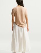 Nike Тениска Sportswear Club Essentials с овално деколте