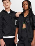 Nike Яке с качулка и три джоба Черен