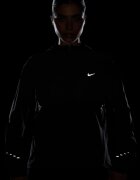 Nike Яке за бягане Swift с качулка Черен