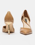 NINE WEST Лачени обувки стилето Dolen Светлокафяв