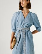 Pepe Jeans London Къса рокля от деним с шпиц Бежов/Светлосин меланж