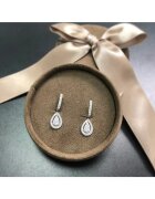 Pursehuit Сребърни обеци форма на сълза с камъни от цирконий Madlen C3