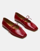 Steve Madden Лачени кожени пантофки с квадратен връх Тъмночервен
