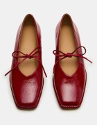 Steve Madden Лачени кожени пантофки с квадратен връх Тъмночервен