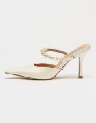 Steve Madden Заострени обувки Brecki със синтетика Мръснобял