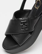 Tommy Hilfiger Скосени кожени сандали с кръстосани каишки Черен