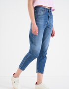 Tommy Jeans Дънки Mom с висока талия Кобалтово синьо