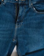 Tommy Jeans Скосени дънки със средна талия Тъмносин