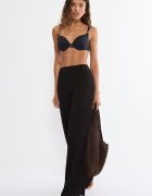 Triumph Подплатена горна част на бански Summer Twist Избеляло черно