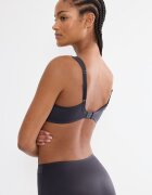 Triumph Сутиен True Shape с цели чашки Антрацитно сиво