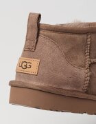 UGG Непромокаеми велурени боти Classic Ultra Mini с лесно обуване Светло кафяво