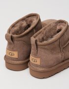 UGG Непромокаеми велурени боти Classic Ultra Mini с лесно обуване Светло кафяво