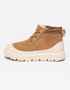 UGG Непромокаеми велурени боти Neumel Слонова кост/Карамел