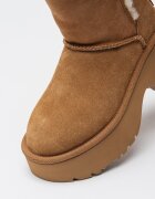 UGG Полускосени велурени ботуши Esmee Камел