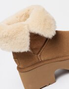 UGG Полускосени велурени ботуши Esmee Камел