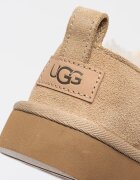 UGG Велурени боти Classic Micro Бежов