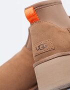 UGG Велурени зимни боти Classic Mini Dipper с текстил Бежов