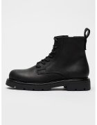 Vagabond Shoemakers Боти Cameron от набук - Черен