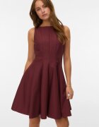Vero Moda Къса разкроена рокля Бордо
