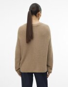 Vero Moda Мъхест свободен пуловер с деколте тип лодка Камел