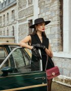 Vince Camuto Чанта от еко кожа с презрамка-верижка Тъмночервен