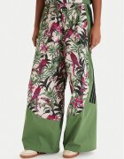 adidas Долнище анцуг Farm Rio Premium KD4642 Зелен Loose Fit