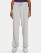 adidas Долнище анцуг Holiday 3-Stripes Fleece JM1888 Сив Loose Fit