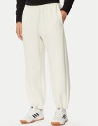 adidas Долнище анцуг Soft Lux KF8574 Regular Fit