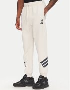 adidas Долнище анцуг Star Wars The Mandalorian™ JI5723 Бежов Regular Fit